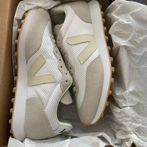 Veja sneakers